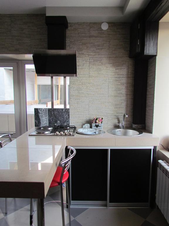 Guest House Khan Харков Екстериор снимка